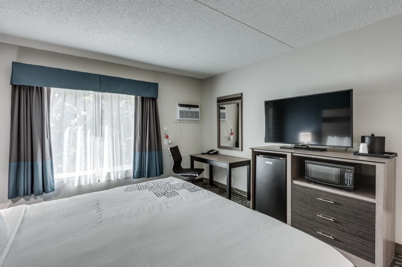 Days Inn & Suites by Wyndham Spokane Eksteriør bilde