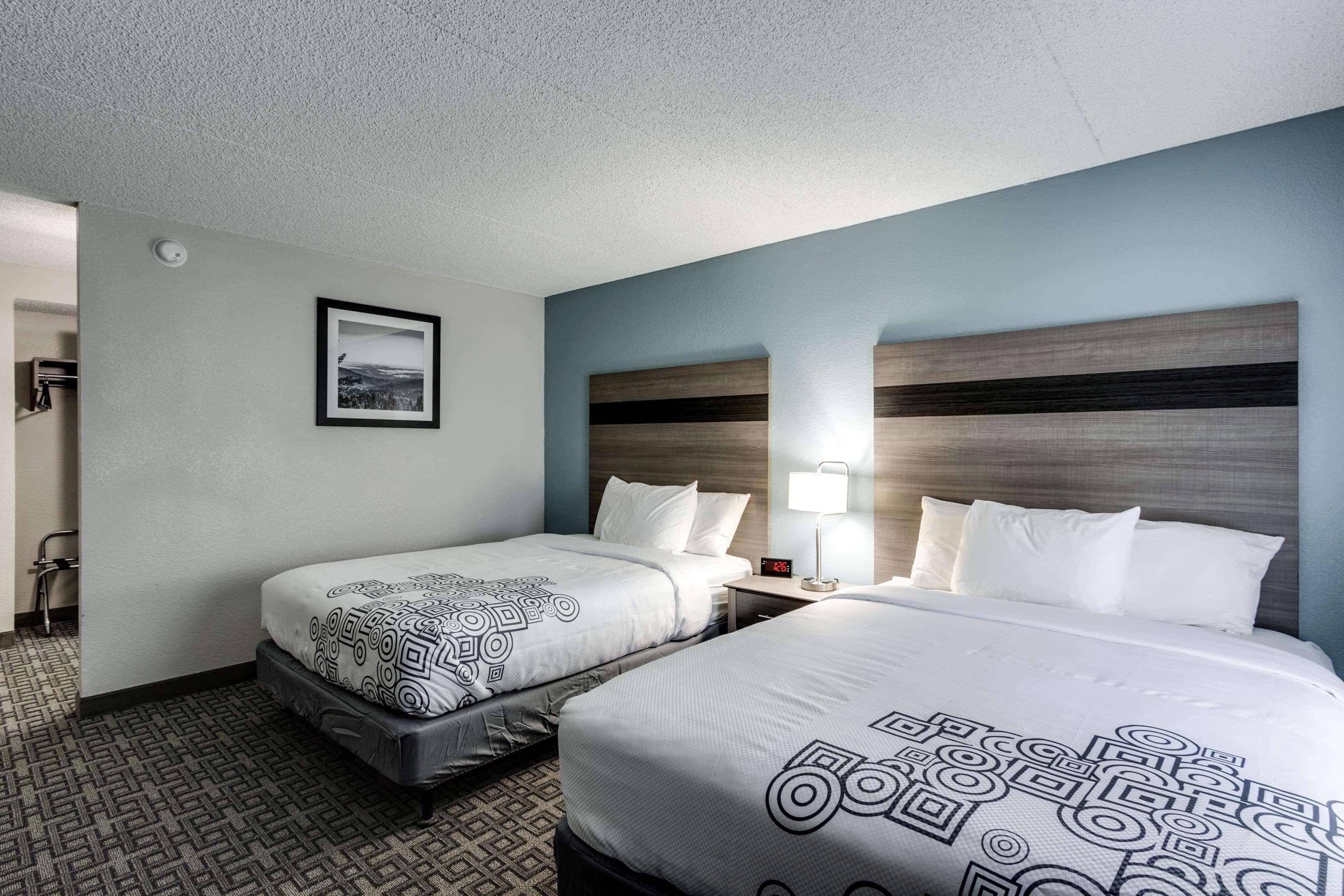 Days Inn & Suites by Wyndham Spokane Eksteriør bilde