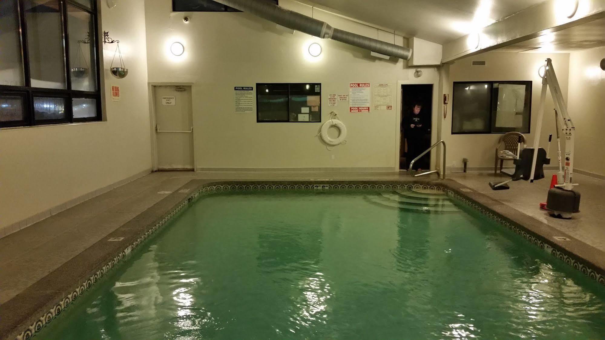 Days Inn & Suites by Wyndham Spokane Eksteriør bilde